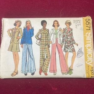 Sewing pattern (vintage) simplicity